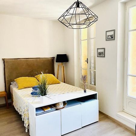 Grand Studio Au Pied Du Panier Apartman Marseille Kültér fotó